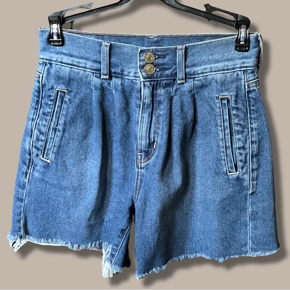 American Eagle Denim Bag Style Mom Shorts. Size- 00